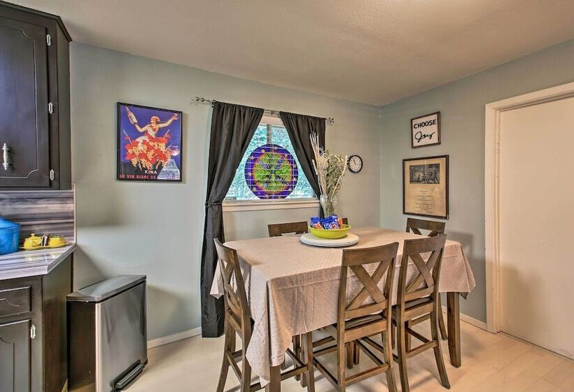 Walk To Bathhouse Row: Dog Friendly Home!