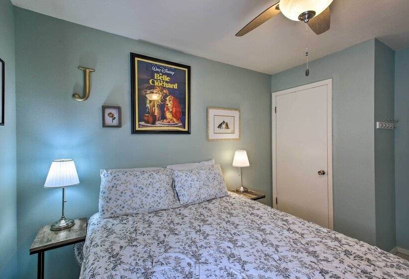 Walk To Bathhouse Row: Dog Friendly Home!