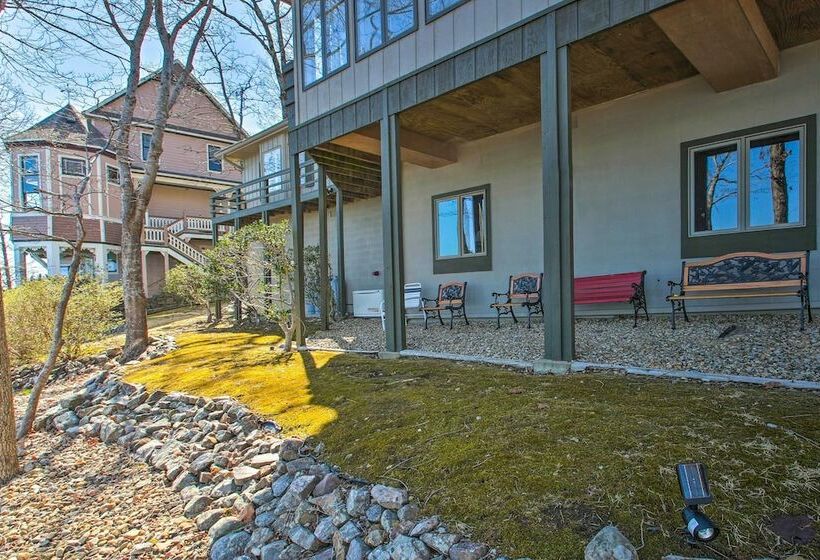 Hot Springs Village Lakehouse Near Golfing!