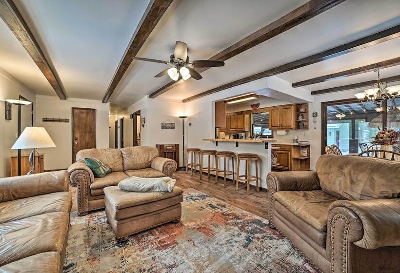 Houghton Lake Cottage Escape W/ Patio!