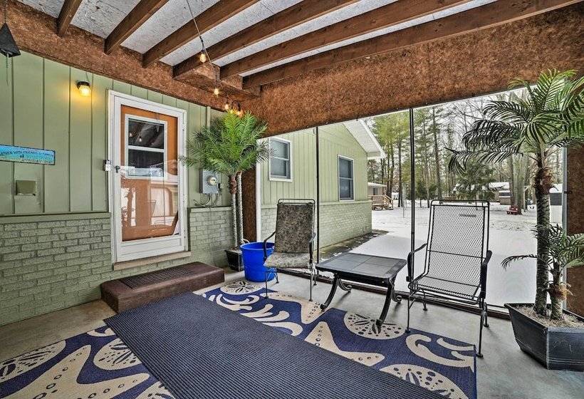 Houghton Lake Cottage Escape W/ Patio!