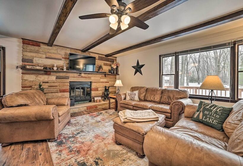 Houghton Lake Cottage Escape W/ Patio!
