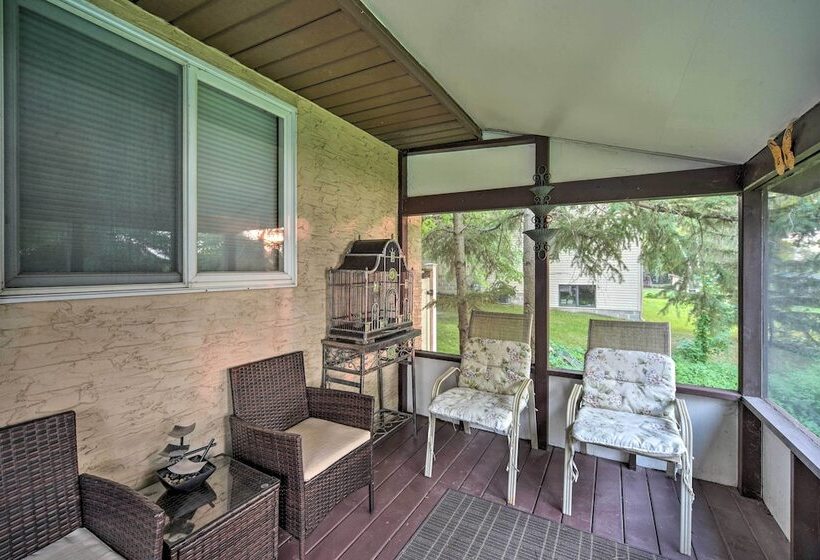 Hugo Home, Direct Lake Access & Private Dock!