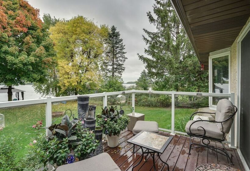 Hugo Home, Direct Lake Access & Private Dock!