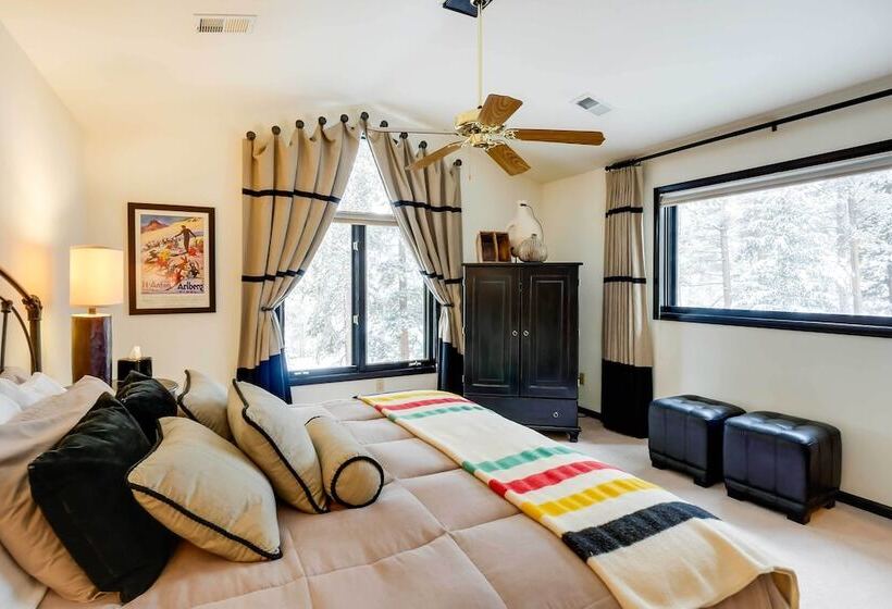 Hot Tub & Ski Shuttle: Forested Breckenridge Home!