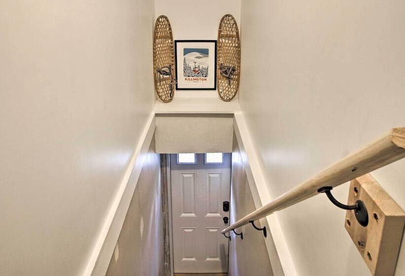 Idyllic Wallingford Retreat   Near Skiing & Hiking