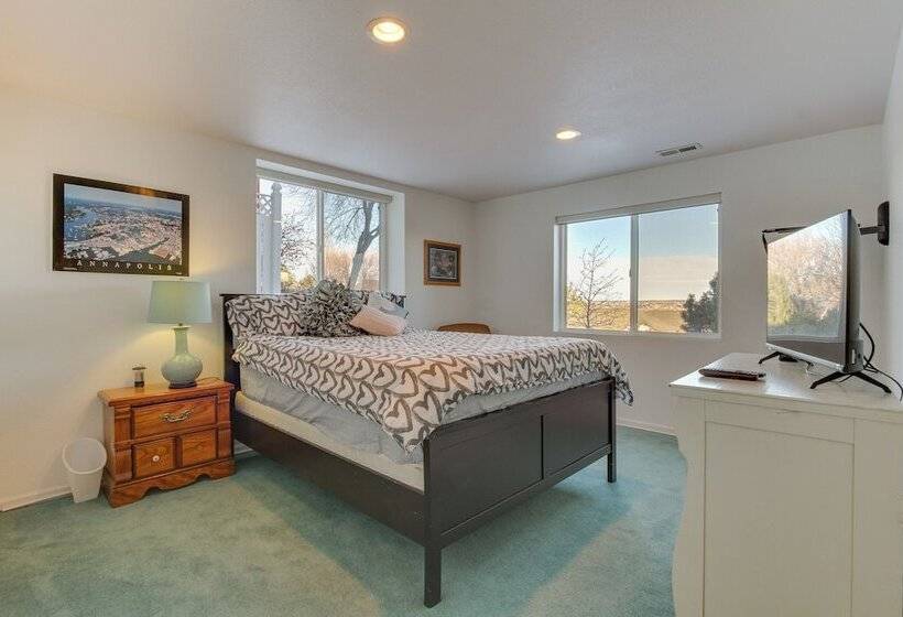 Inviting Great Falls Home W/ Wraparound Deck!