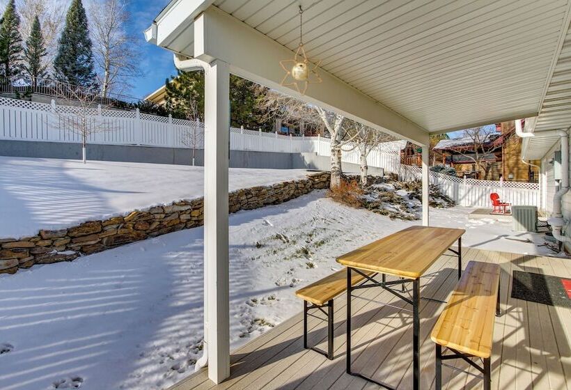 Inviting Great Falls Home W/ Wraparound Deck!