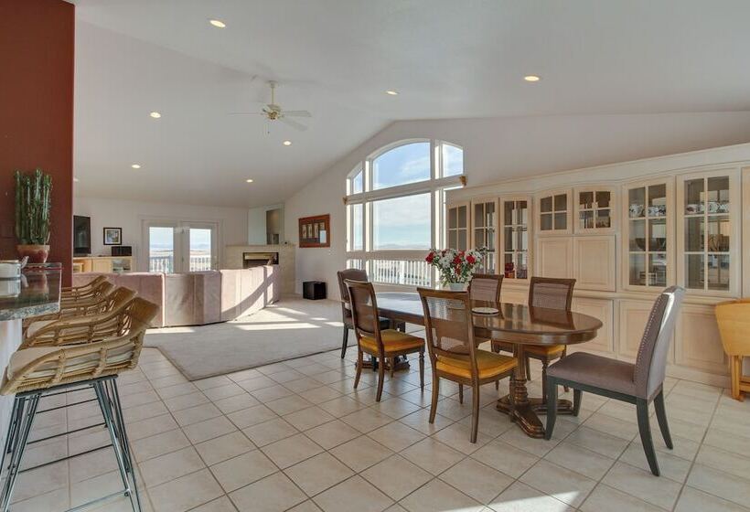 Inviting Great Falls Home W/ Wraparound Deck!