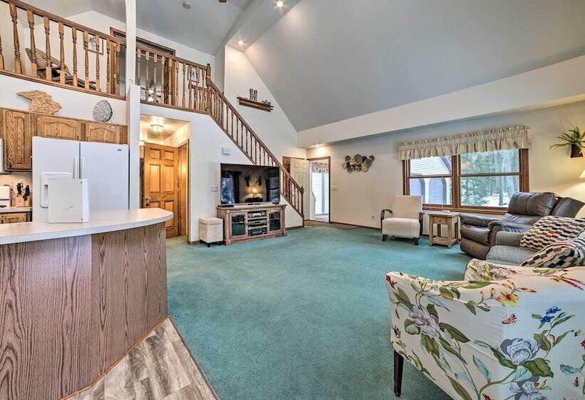 Inviting Lake Vue Lodge Home W/ Fire Pit + Deck