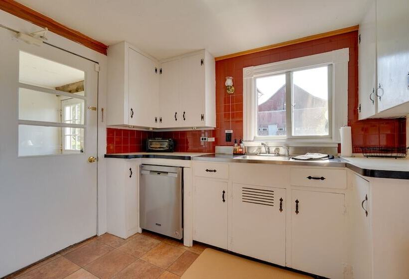 John S Farmhouse In Mount Snow  On 120 Acres!