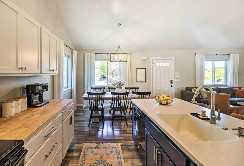 Kalispell Home W/ 2 Suites ~ 35 Mi To Glacier