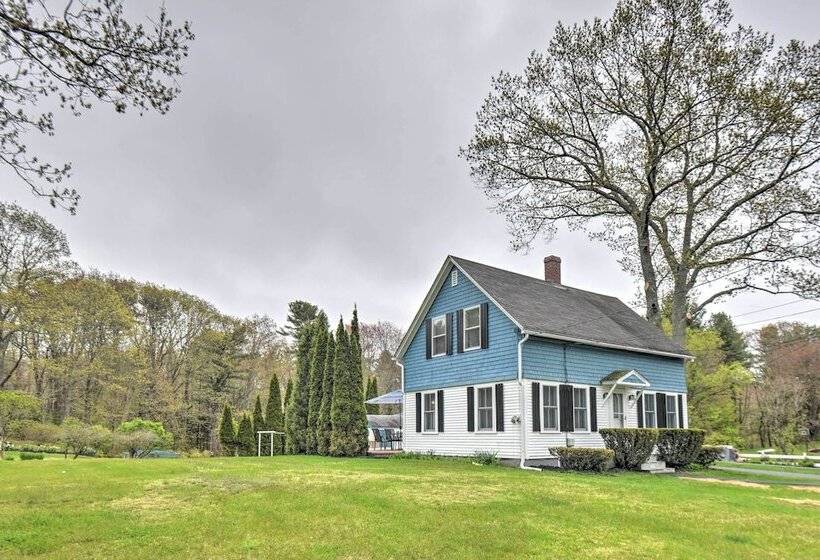 Kennebunk Home W/ Yard < 1 Mile To Dock Square!