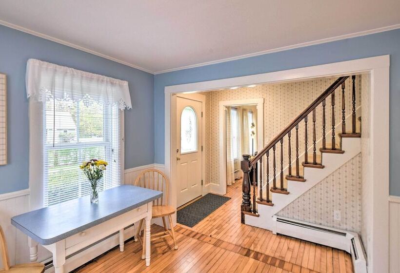 Kennebunk Home W/ Yard < 1 Mile To Dock Square!