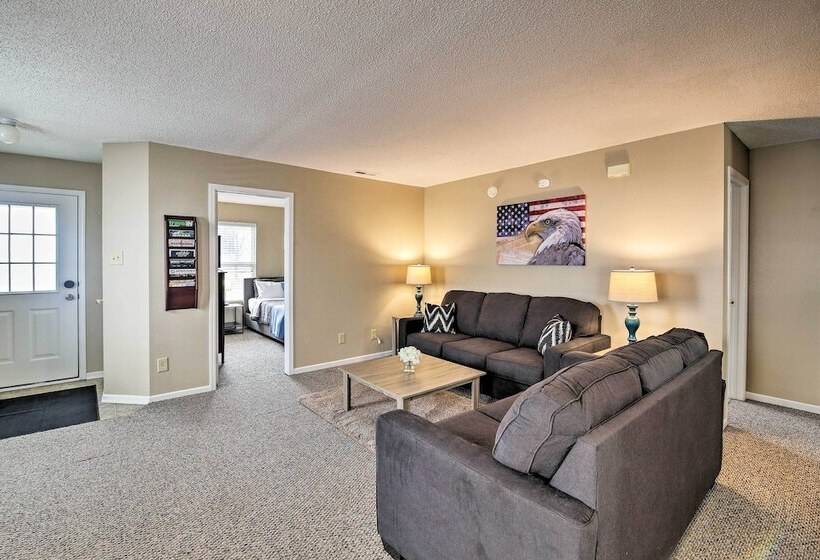 Lafayette House   7 Mi. To Purdue & Downtown!