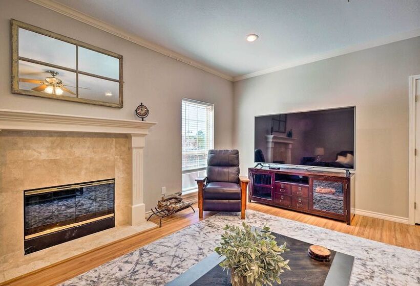 Lake Livingston Retreat W/ Boat Dock & Slip!