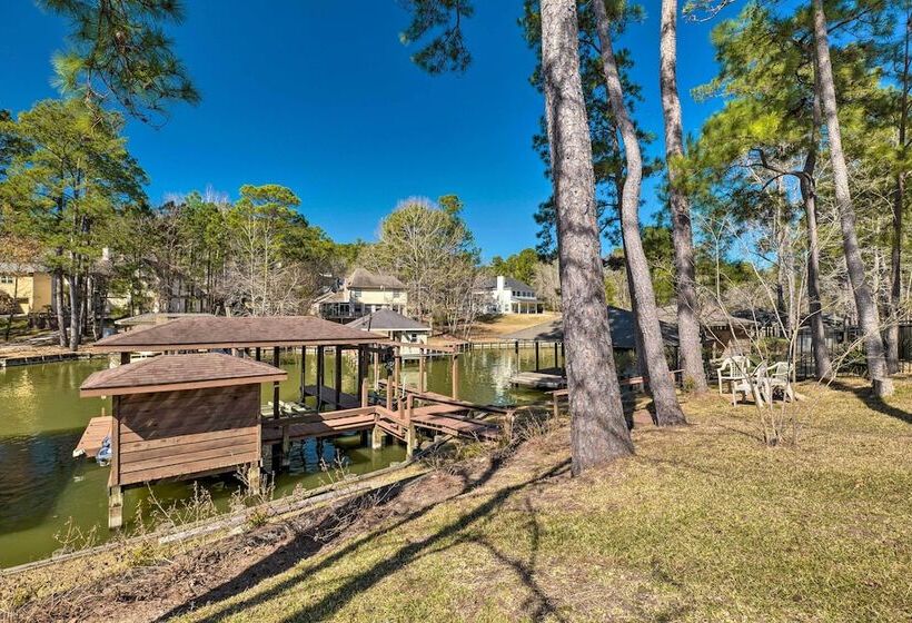 Lake Livingston Retreat W/ Boat Dock & Slip!