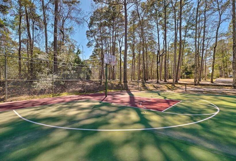 Lake Livingston Retreat W/ Boat Dock & Slip!