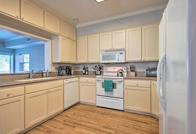 Lake Livingston Retreat W/ Boat Dock & Slip!