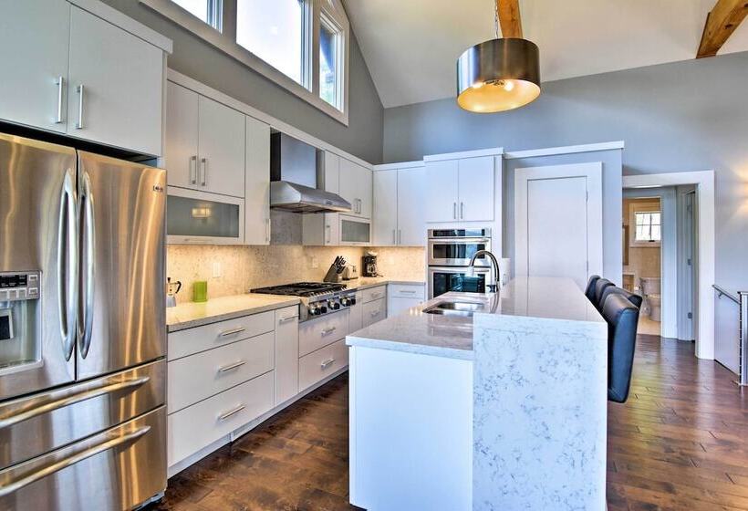 Lake Santeetlah Home W/ Gas Grill, Walk To Marina!