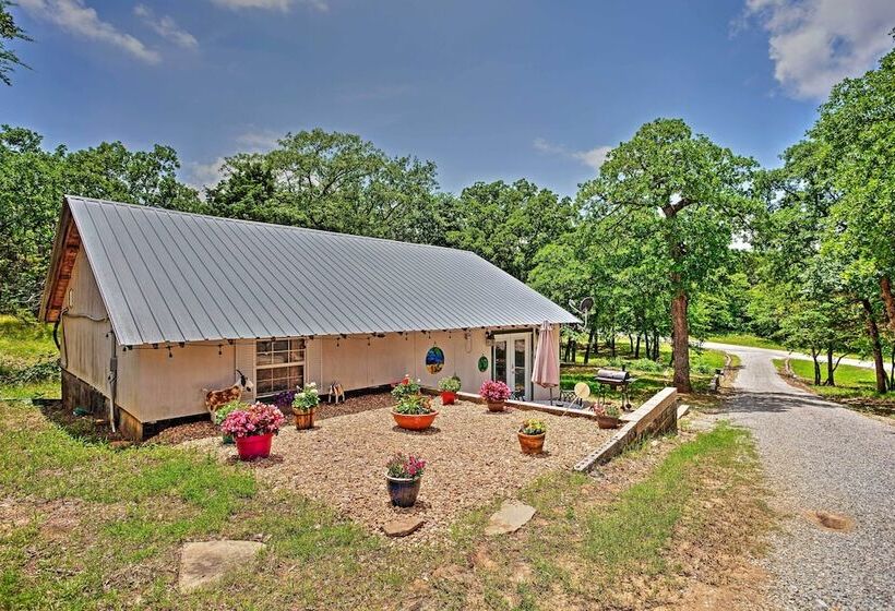 Lake Texoma Cabin 1 Mi To Park & Boat Ramp!