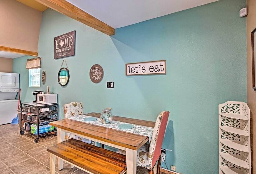 Lake Texoma Cabin 1 Mi To Park & Boat Ramp!