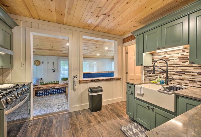 Lakefront Battle Creek Home W/ Fishing Dock!