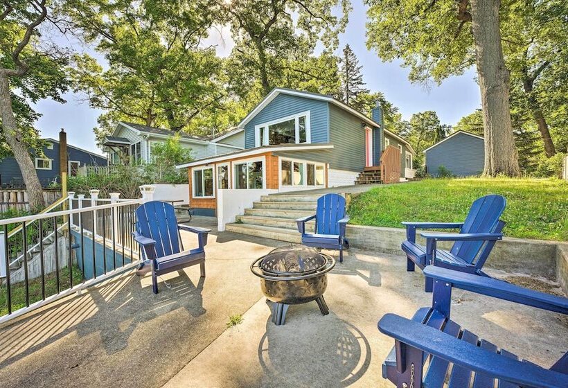 Lakefront Battle Creek Home W/ Fishing Dock!