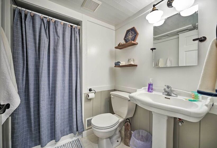 Lakefront Battle Creek Home W/ Fishing Dock!