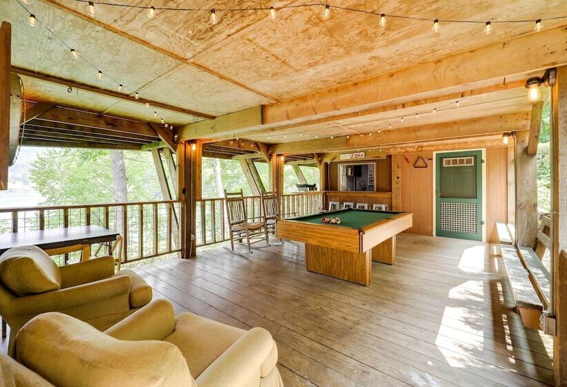 Lakefront Butler Retreat W/ Hot Tub & Dock!