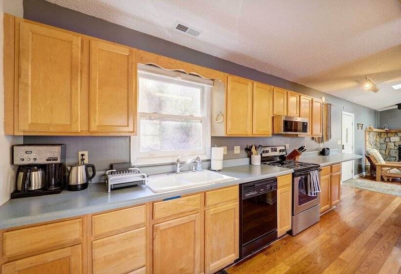 Lakefront Butler Retreat W/ Hot Tub & Dock!