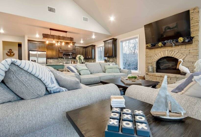 Waterfront Grand Lake Family House W/ Game Room!