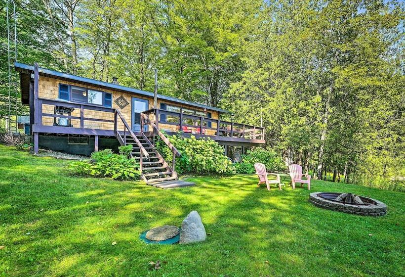 Lakefront Hideaway W/ Dock, Kayaks, Fire Pit!