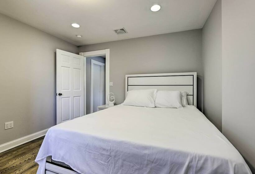 Lakefront Home: 2 Mi To Air Line State Park Trail!