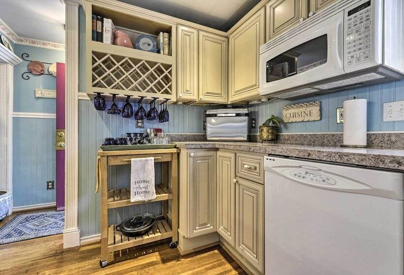 Lakefront Home, Close To Mt Southington!