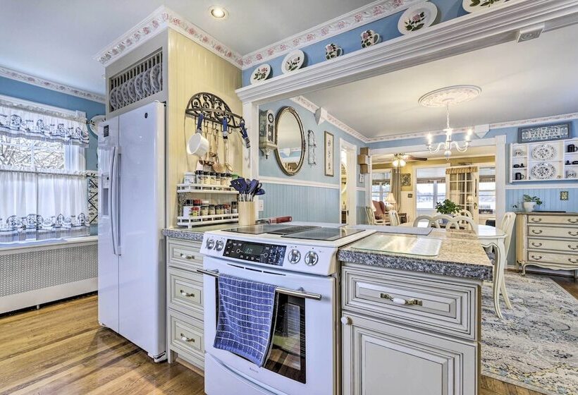 Lakefront Home, Close To Mt Southington!