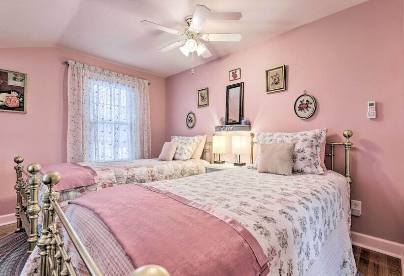 Lakefront Home, Close To Mt Southington!