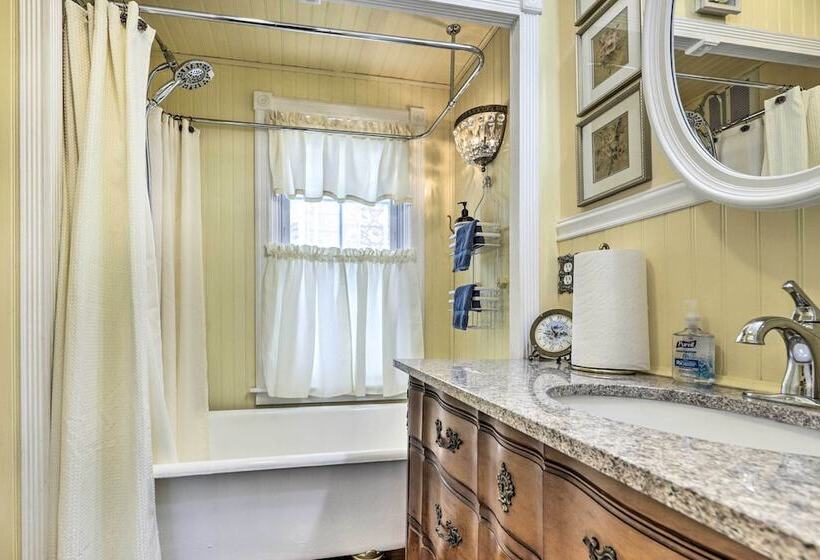 Lakefront Home, Close To Mt Southington!