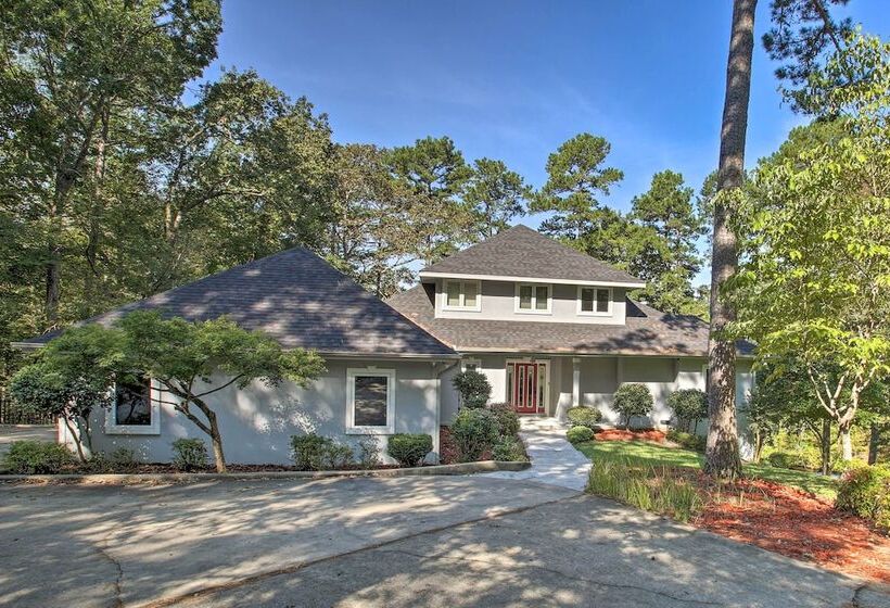 Dock & Kayaks: Lakefront Hot Springs Home