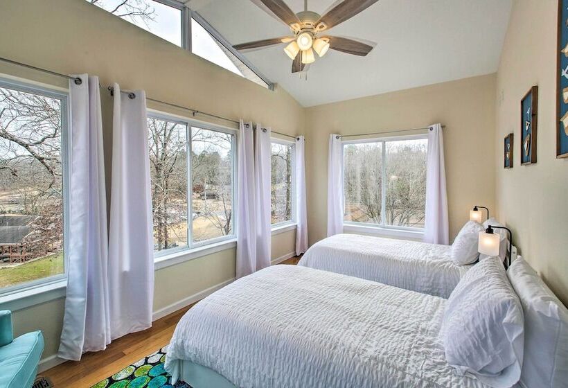 Lakefront Hot Springs Home W/ Deck & Boat Dock