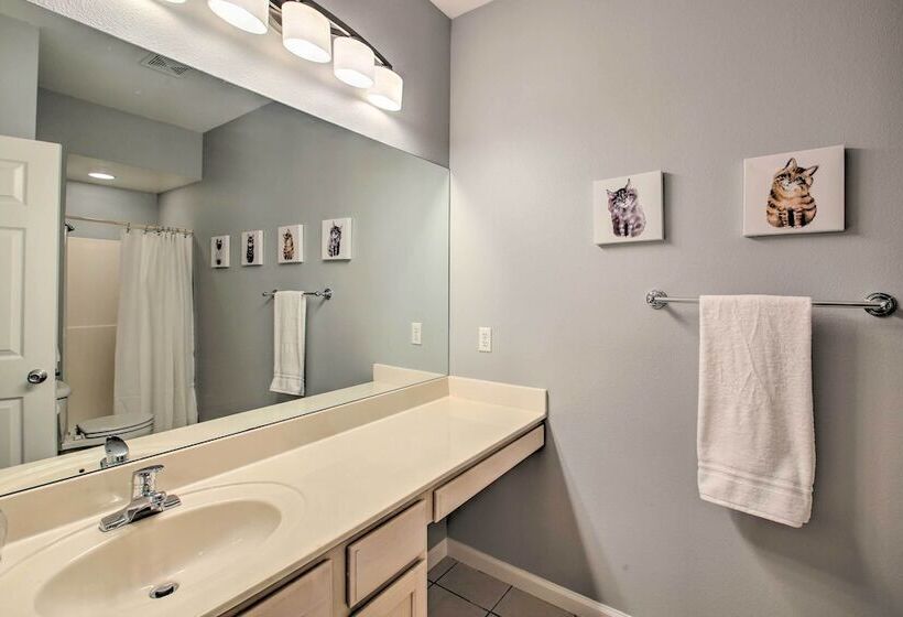 Lakefront Hot Springs Home W/ Deck & Boat Dock