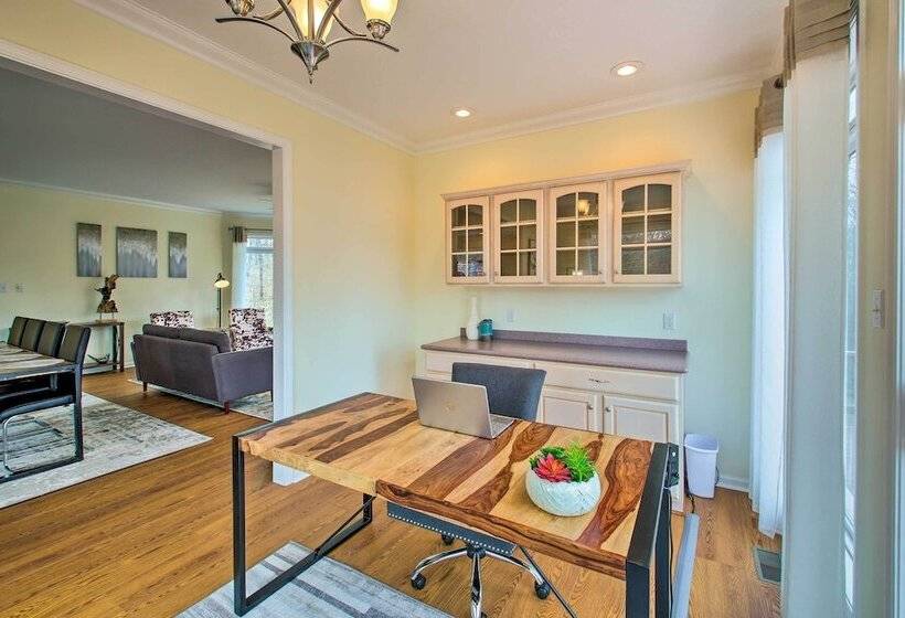 Lakefront Hot Springs Home W/ Deck & Boat Dock