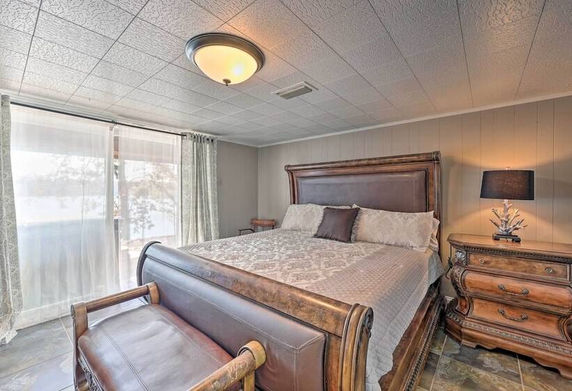 Hot Tub & Dock: Lakefront Home In Hot Springs