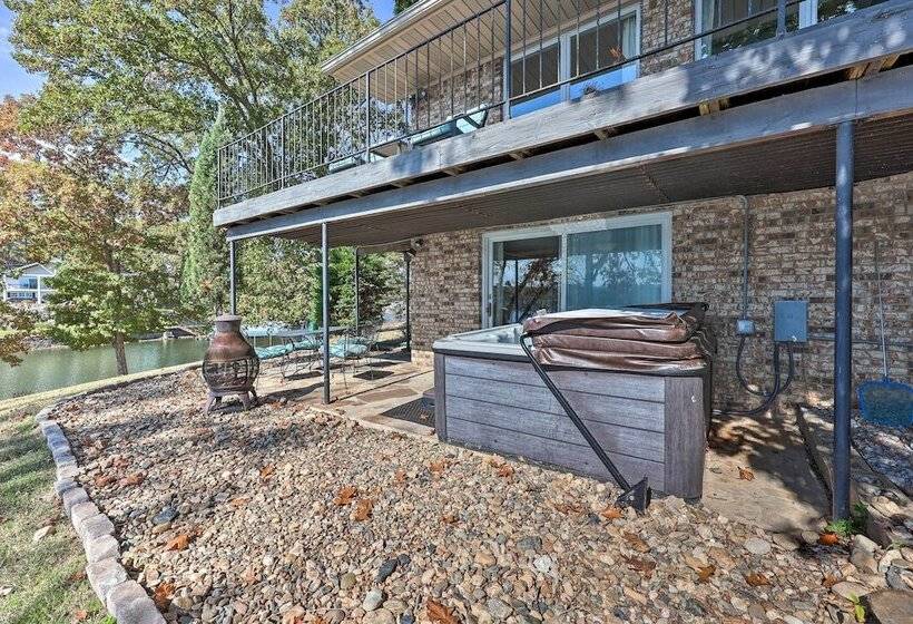 Hot Tub & Dock: Lakefront Home In Hot Springs