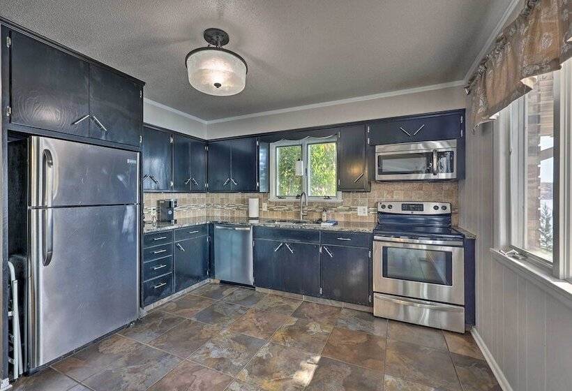 Hot Tub & Dock: Lakefront Home In Hot Springs