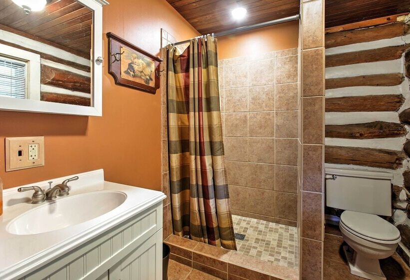 Lakefront Mercer Cabin W/ Fire Pit & Porch