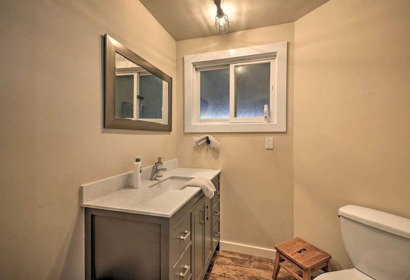 Lakefront Getaway W/ Hot Tub ~ 14 Mi To Schweitzer