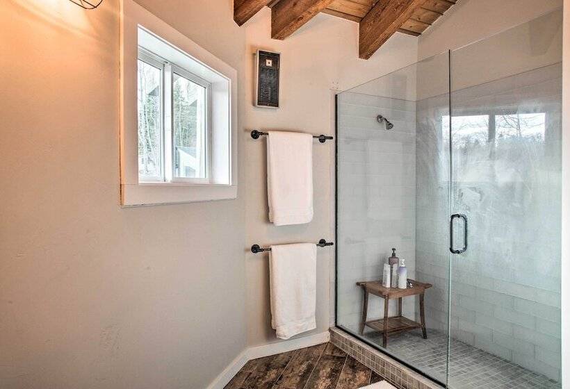 Lakefront Getaway W/ Hot Tub ~ 14 Mi To Schweitzer