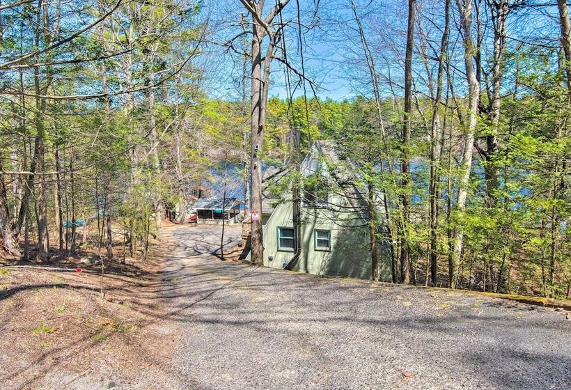 Lakefront Retreat W/ Kayaks, Grill, Fire Pit!