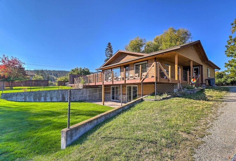 Lakeside Home W/ Beach ~ 14 Mi To Ski Area!